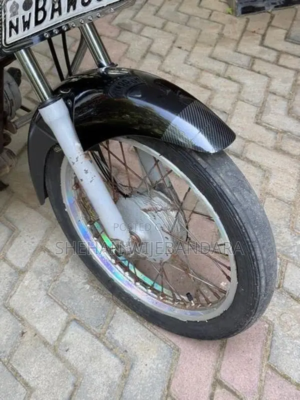 Bajaj CT100 2012