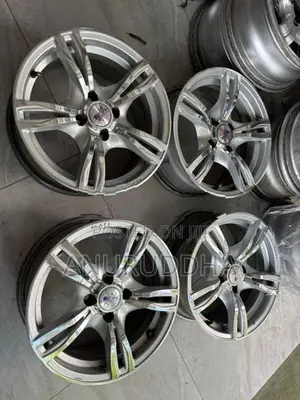 15” Alloy Wheels
