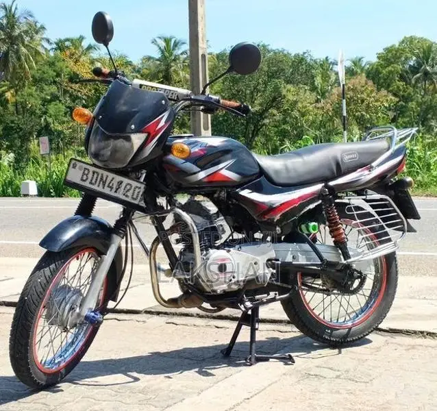 Bajaj CT100 2016