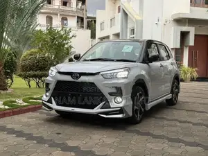 Toyota Raize HYBRID-BSM-BLACK TOP 2026