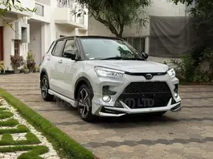 Toyota Raize HYBRID-BSM-BLACK TOP 2026