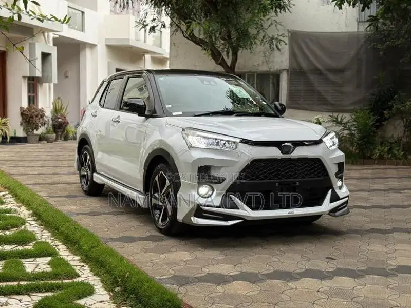 Toyota Raize HYBRID-BSM-BLACK TOP 2026