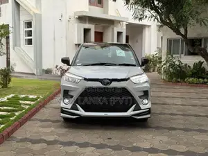 Toyota Raize HYBRID-BSM-BLACK TOP 2026