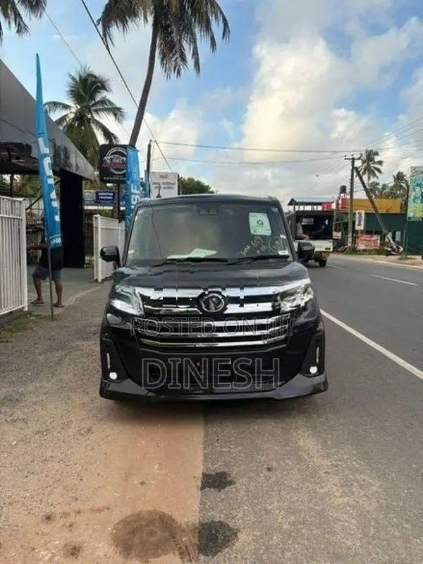 Toyota Roomy CUSTOM GT 2025