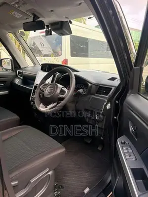 Toyota Roomy CUSTOM GT 2025