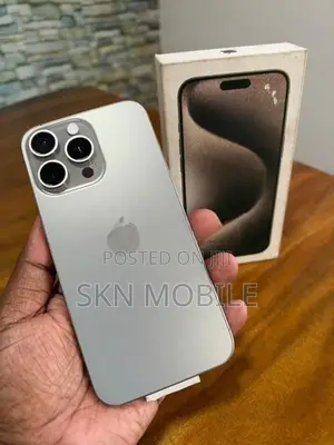 Apple iPhone 15 Pro Max 256GB (Used)