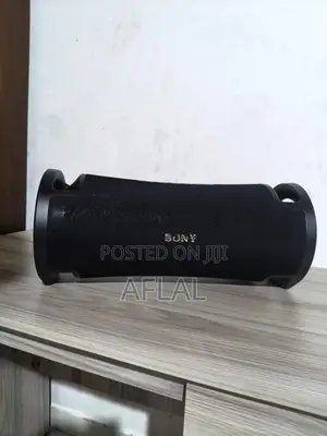 Sony ULT Field 7