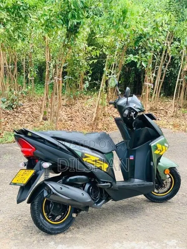 Yamaha RayZR 2017