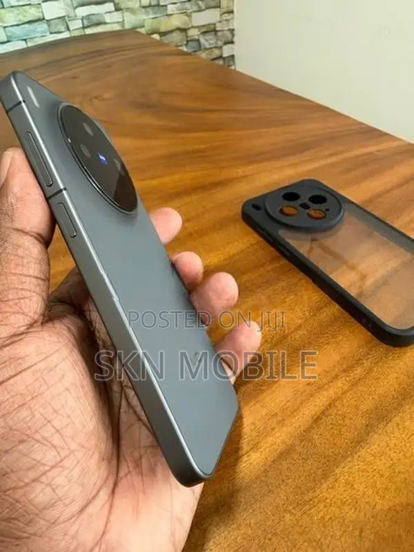 Vivo X300 12GB 256GB 5G (Used)