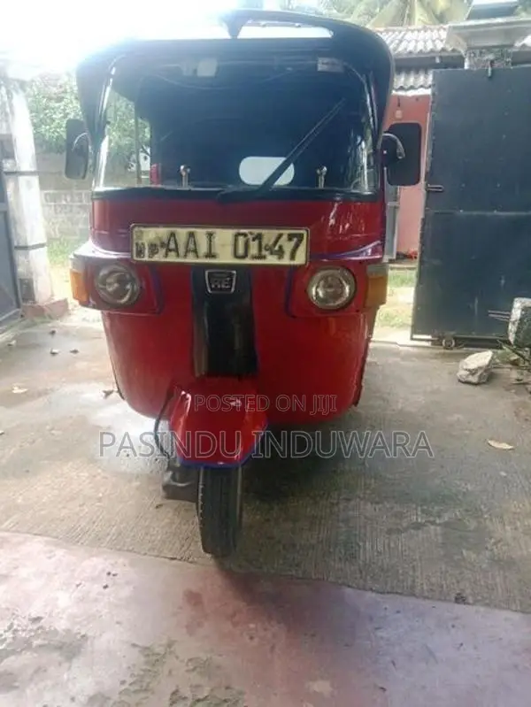 Bajaj RE Three Wheeler 2013