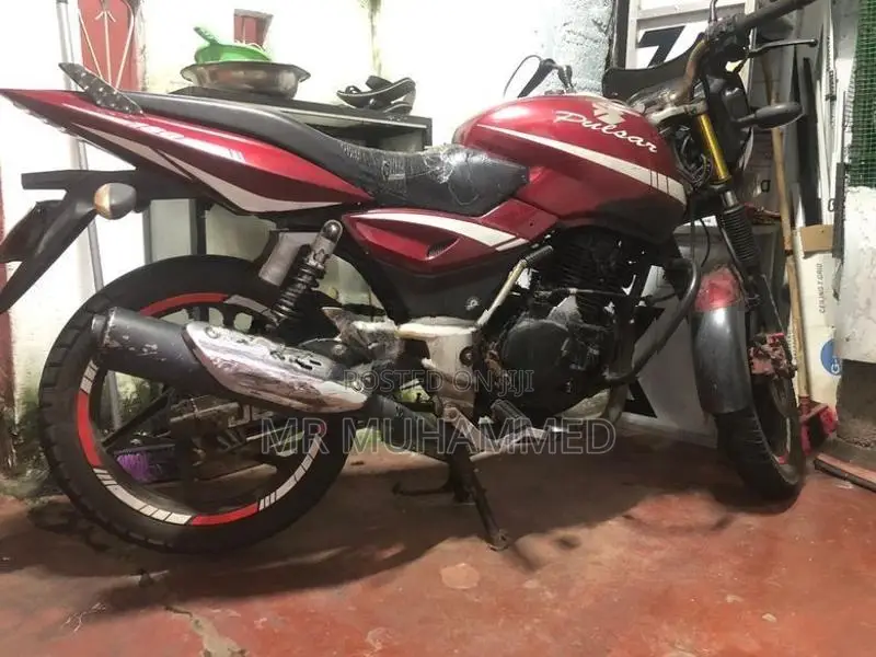 Bajaj Pulsar 180 2008