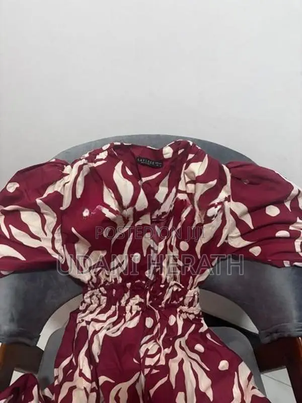 Bayleee Fiorella Maroon Printed Maxi Dress – Worn Once