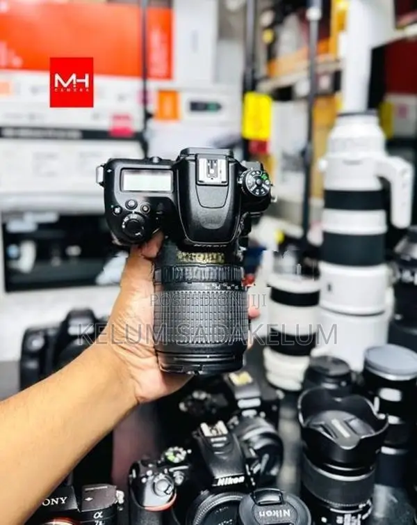 Nikon D7500 4K DSLR Camera Full Set Box