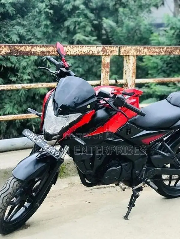 Bajaj Pulsar 150 2016