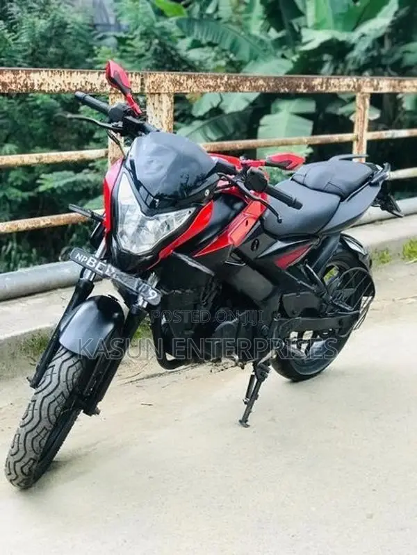 Bajaj Pulsar 150 2016