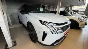 Peugeot 5008 fully loaded 2025