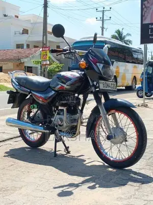 Bajaj CT100 2015