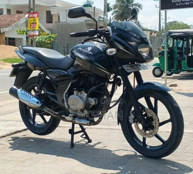 Bajaj Pulsar 150 2015