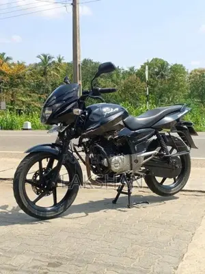 Bajaj Pulsar 150 2015
