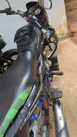 Bajaj Platina 100 2017