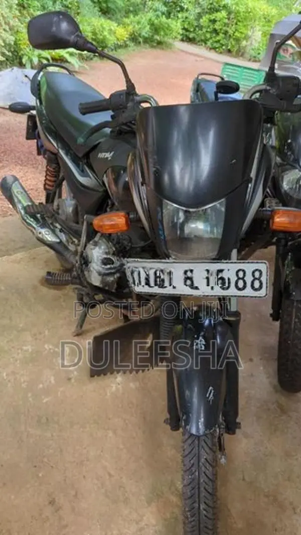 Bajaj Platina 100 2017