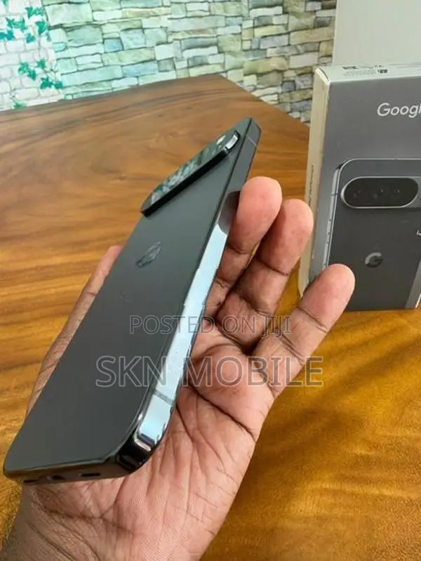 Google Pixel 10 Pro XL 12GB 256GB (Used)