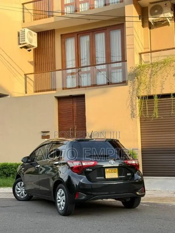Toyota Vitz Hybrid 2017