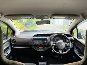 Toyota Vitz Hybrid 2017