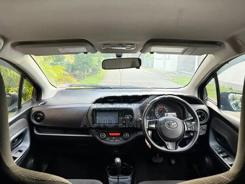 Toyota Vitz Hybrid 2017