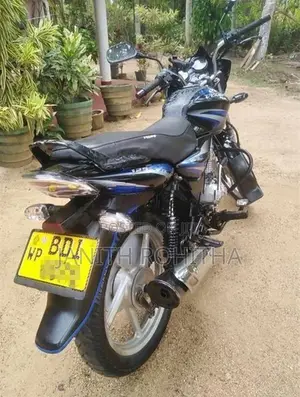 Bajaj Discover 125 2015