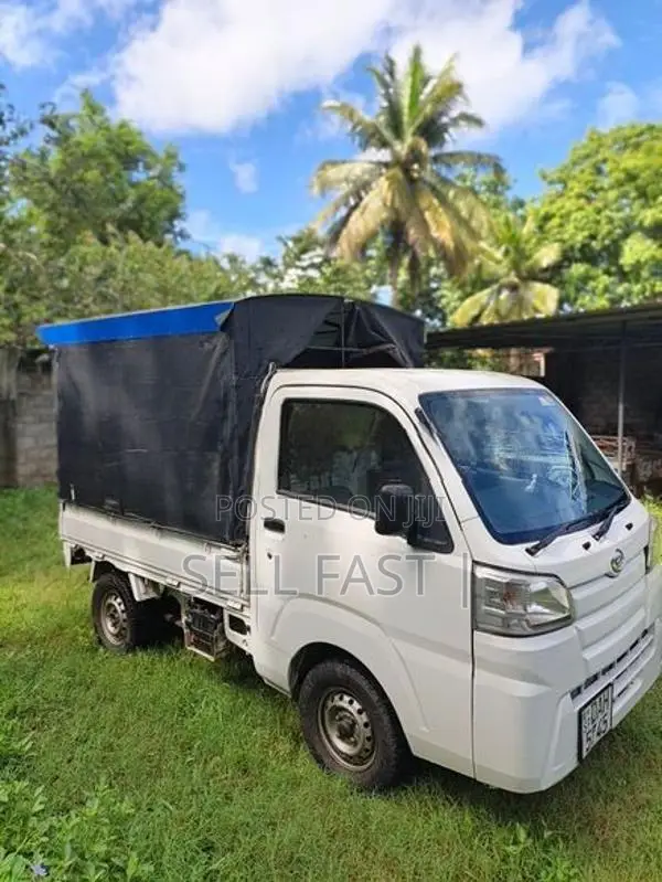 Daihatsu Hijet 2016