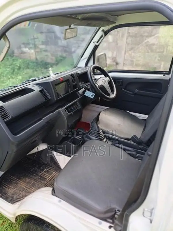 Daihatsu Hijet 2016