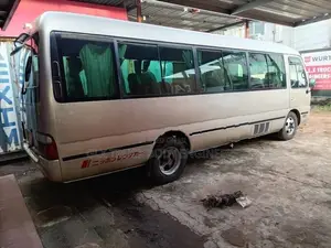 Toyota Coaster 2005