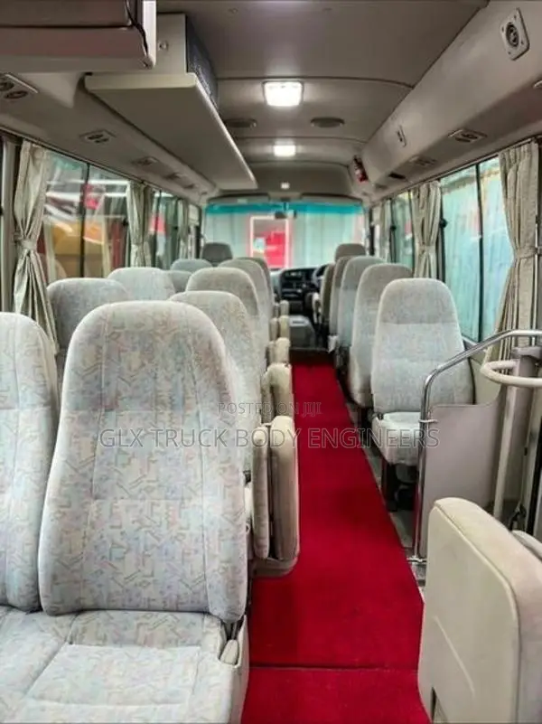 Toyota Coaster 2005