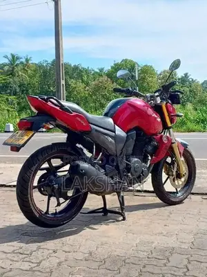 Yamaha FZ 2014