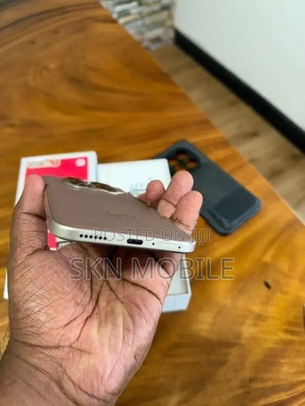 Xiaomi Redmi Note 15 Pro+ 8GB 256GB 5G (Used)
