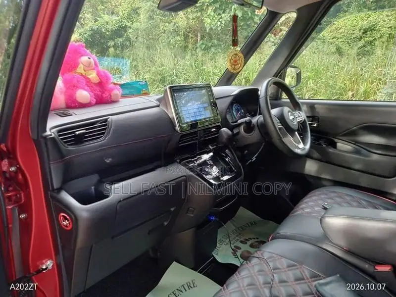 Nissan Roox 2025