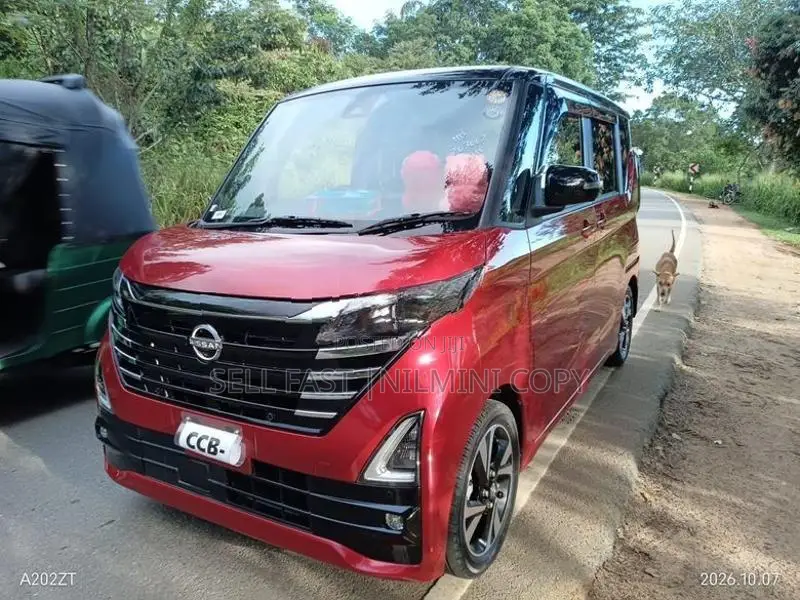 Nissan Roox 2025