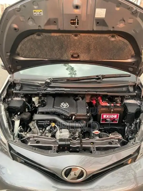 Toyota Vitz 2016