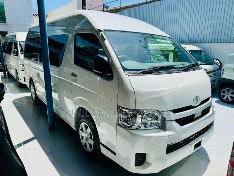 Toyota GDH 223B 14 Seater B/New 2026