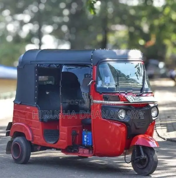 Bajaj RE 2015