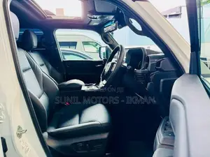Toyota Land Cruiser Prado LC250 VX Modilstart 2026
