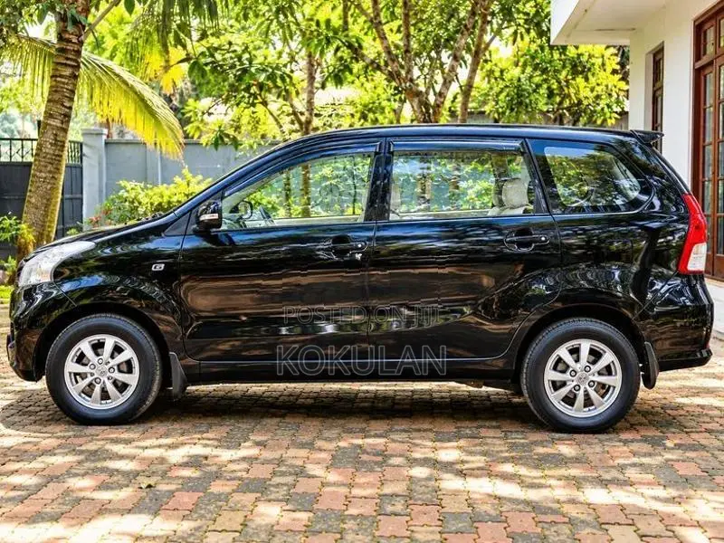 Toyota Avanza G 2013