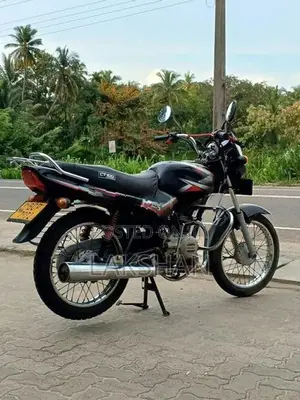 Bajaj CT100 2021