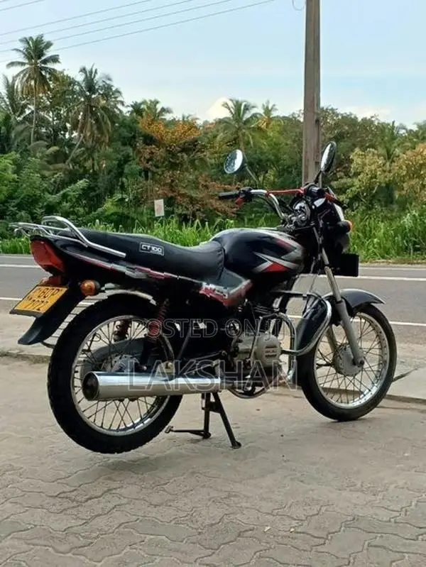 Bajaj CT100 2021