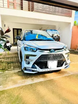 Toyota Raize Z Hybrid BSM 2025 SUV (Used)