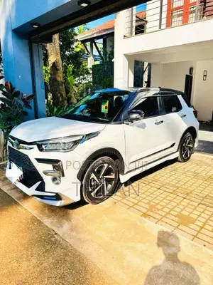 Toyota Raize Z Hybrid BSM 2025 SUV (Used)