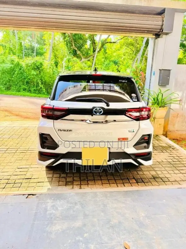 Toyota Raize Z Hybrid BSM 2025 SUV (Used)