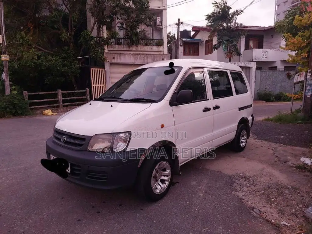 Toyota TownAce 2002 Van (Used)