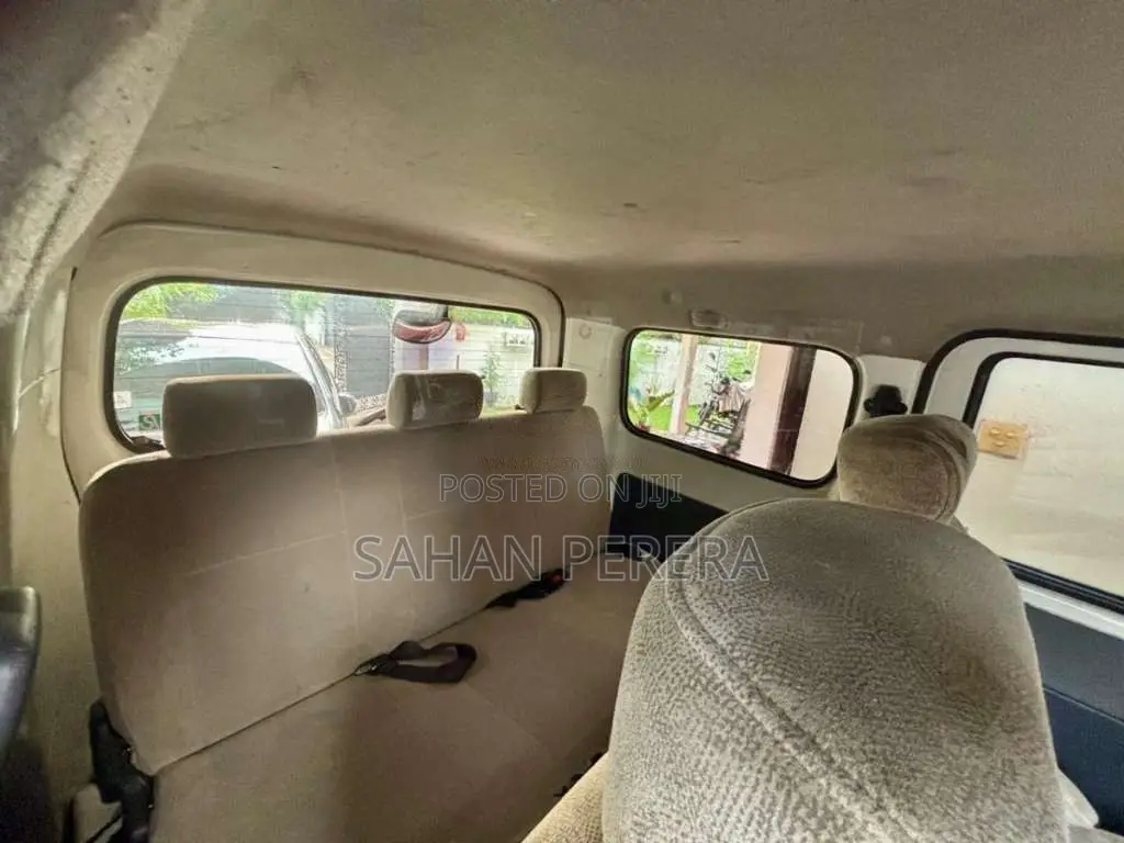 Toyota TownAce S402M Van 2011 Van (Used)